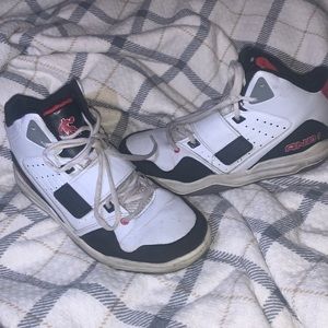AND 1 Basketball shoes